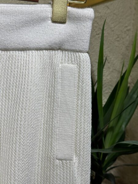Apparel — TGNzVTLhWAM5