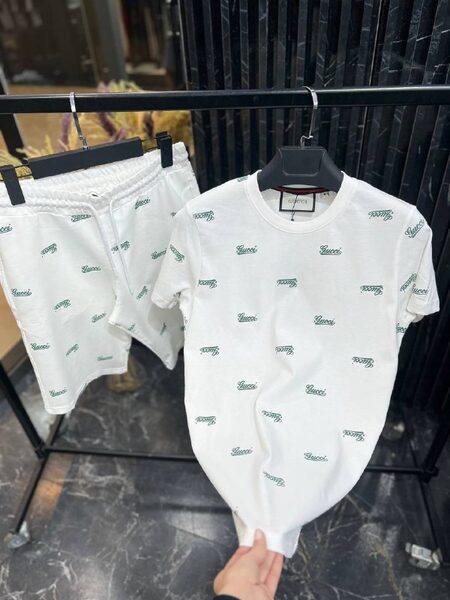 Apparel — TGO46jClEExv view 4