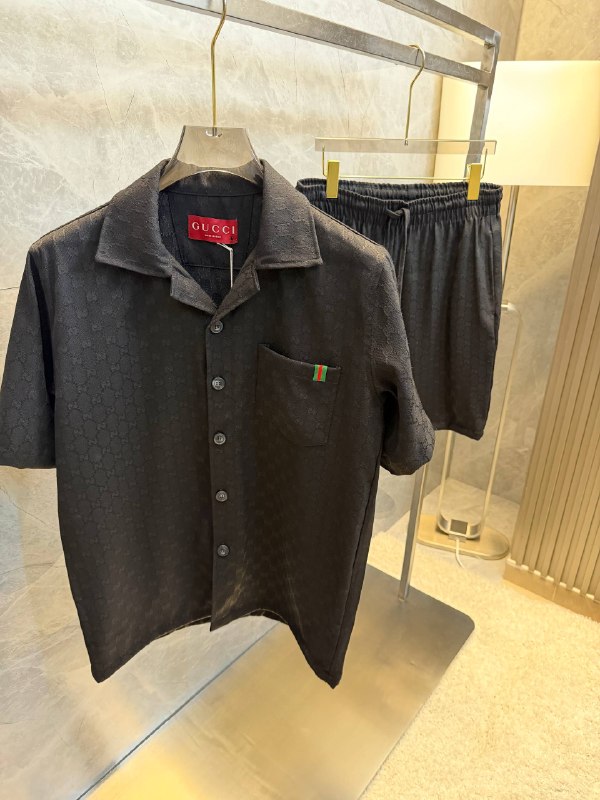Apparel — TGO6WHSdt5mw
