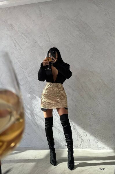 Apparel — TGOKJrdb3j9X view 4
