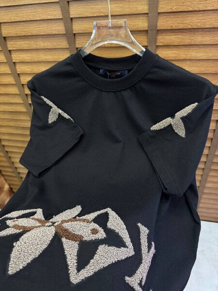 Apparel — TGOKpFYfejxB view 6