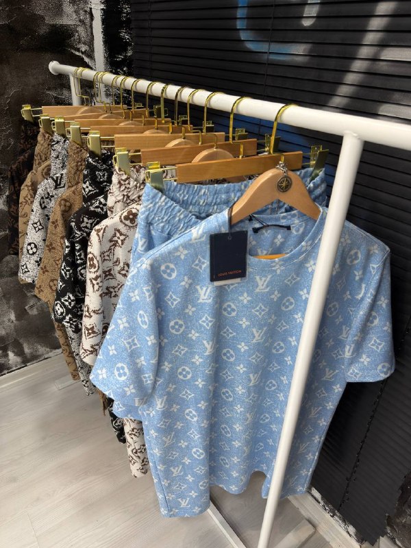 Apparel — TGOaJZcAyvfp