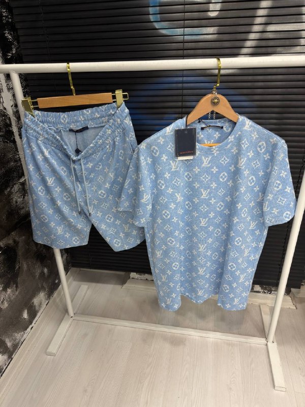 Apparel — TGOaJZcAyvfp view