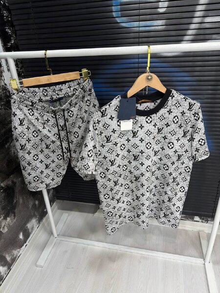 Apparel — TGOaJZcAyvfp view 7