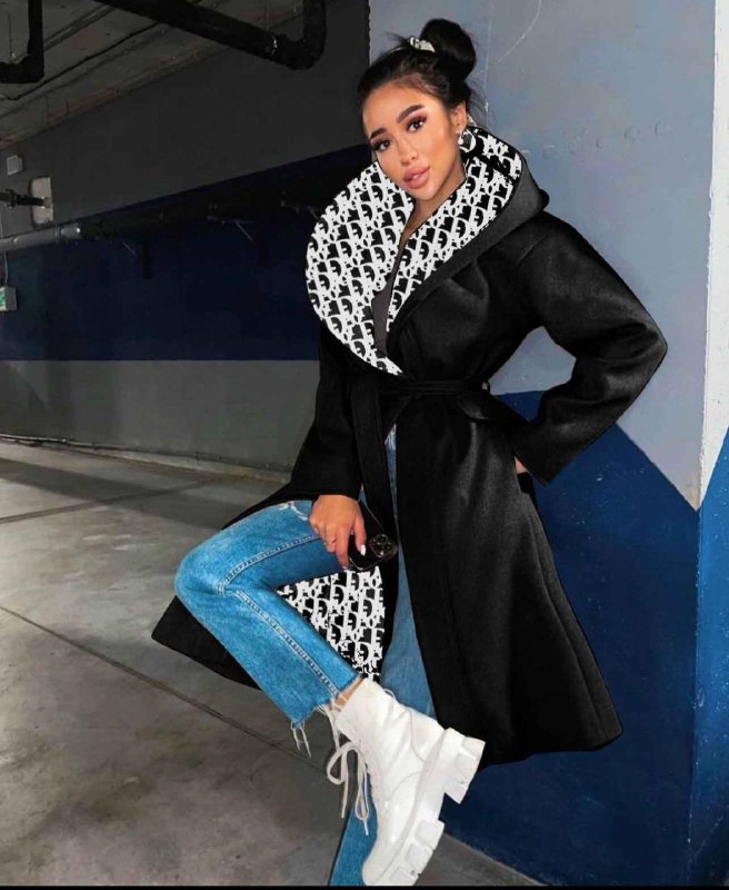Apparel — TGOcZjshC6YA view