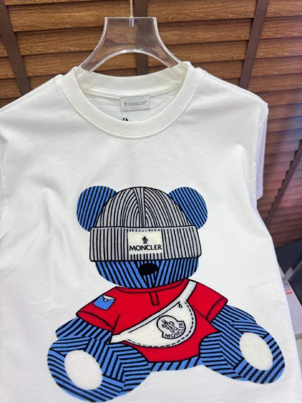 Apparel — TGOfFd9xoXMF view