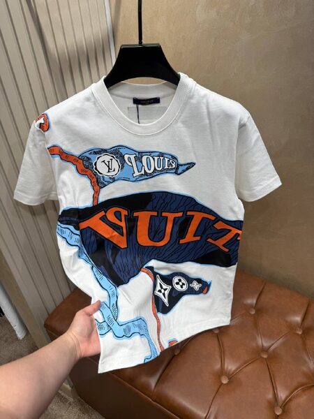 Apparel — TGOhH8nSKqoU view 2