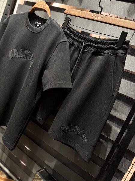 Apparel — TGOhkDZr8GsM