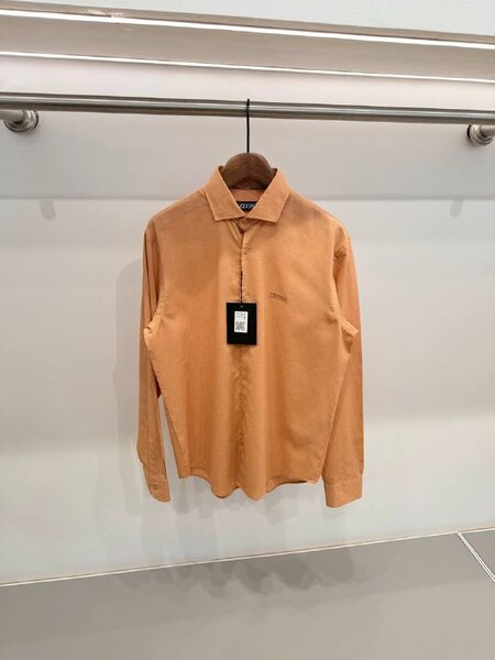 Apparel — TGOjoxGw1r9D view 4