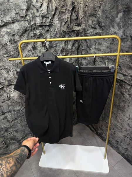 Apparel — TGOnR4tiCHGf