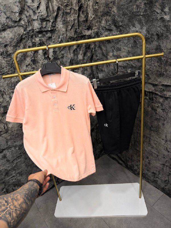 Apparel — TGOnR4tiCHGf view