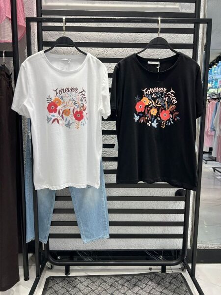 Apparel — TGOsArXuLZCg view 2