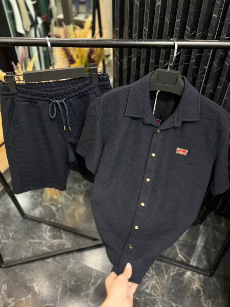Apparel — TGOsUt5dW5Jn view 3