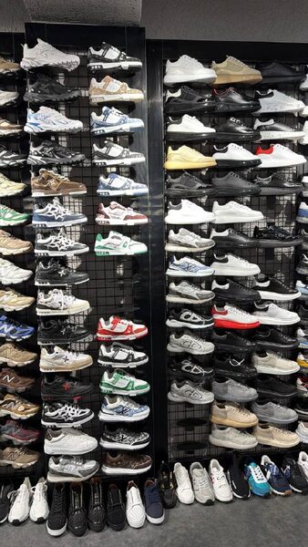 Men's Sneakers — TGP8Bep_bxVC view 2