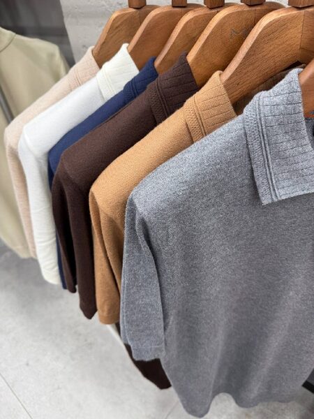 Apparel — TGPA7V5UTXwk
