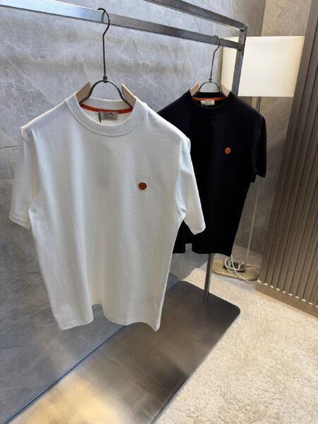 Apparel — TGPFJqBrmPlK view 3