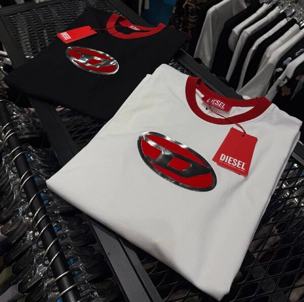 Apparel — TGPFyjkZOIVY view 2