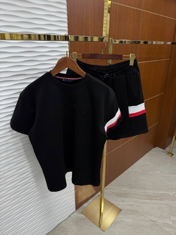 Apparel — TGPIuGgUJhBT