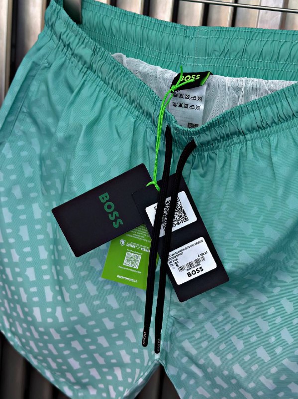 Apparel — TGPIvb3KOjkR view