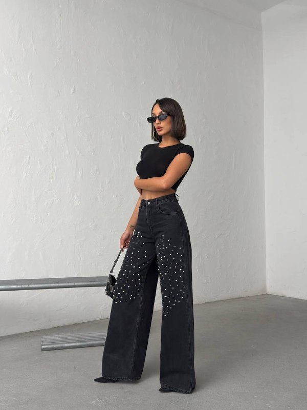 Apparel — TGPJKH3ocFEf view
