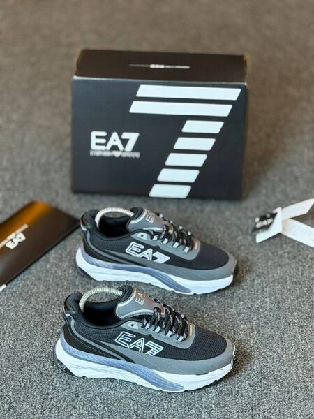 Men's Sneakers — TGPPt07tWdGN view 4
