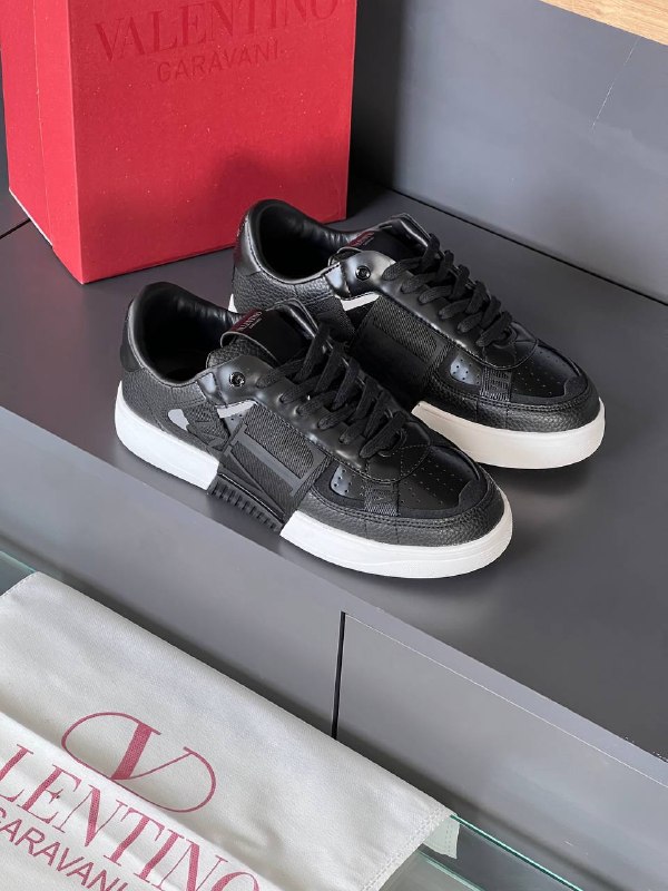 Men's Sneakers — TGP_U_z27F9M