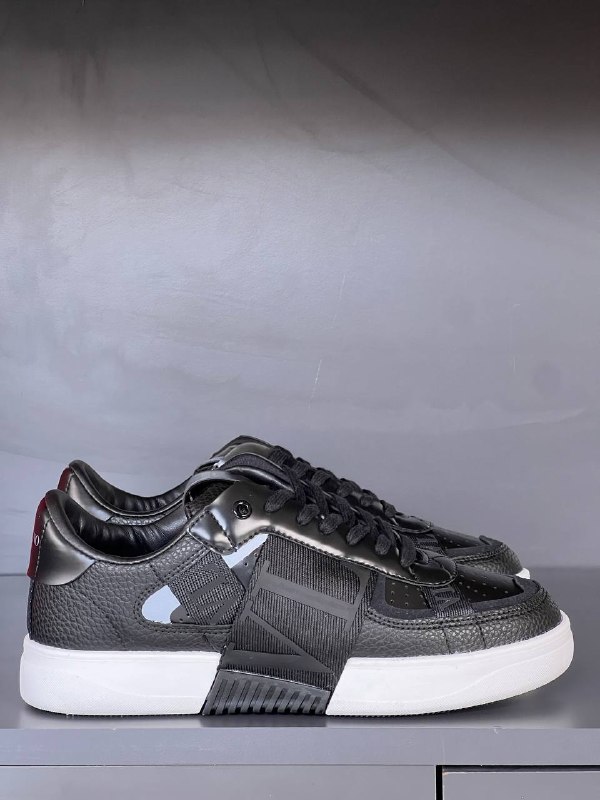 Men's Sneakers — TGP_U_z27F9M view