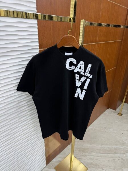 Apparel — TGPdUEd5kB0A