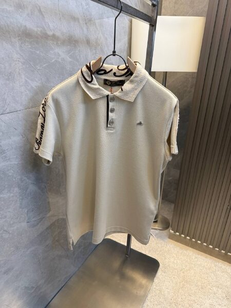 Apparel — TGPddP2XZ_uJ view 4