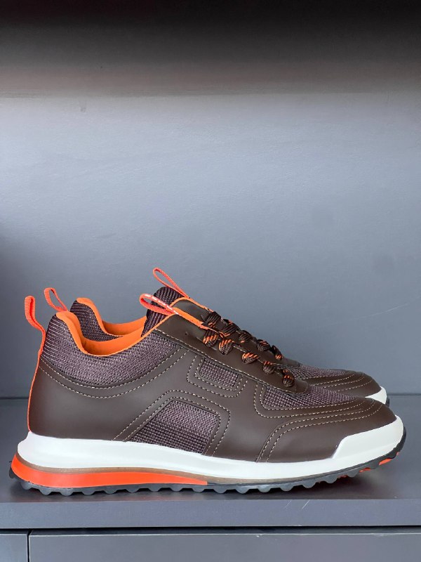 Men's Sneakers — TGPh7F8zUkU0 view