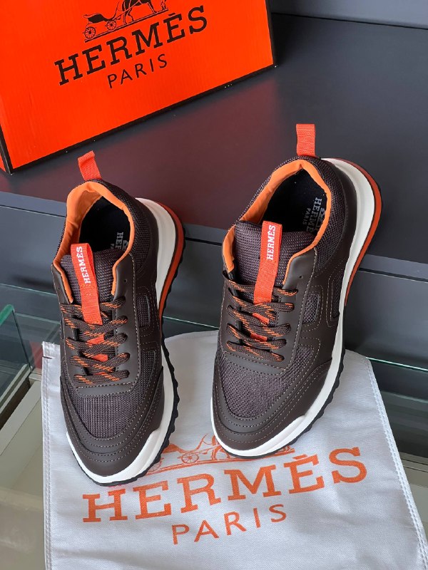 Men's Sneakers — TGPh7F8zUkU0 view