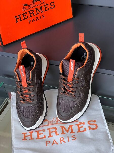Men's Sneakers — TGPh7F8zUkU0 view 4