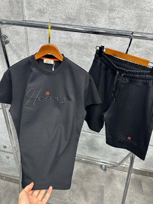 Apparel — TGPm6VsHijHP view