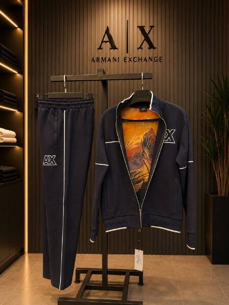 Apparel — TGPqi2YLyV4C view 2