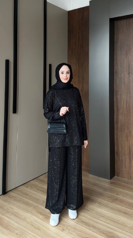 Apparel — TGQ4BF83Y4w_