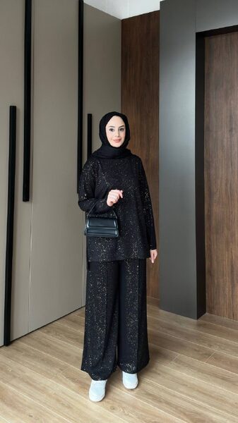 Apparel — TGQ4BF83Y4w_