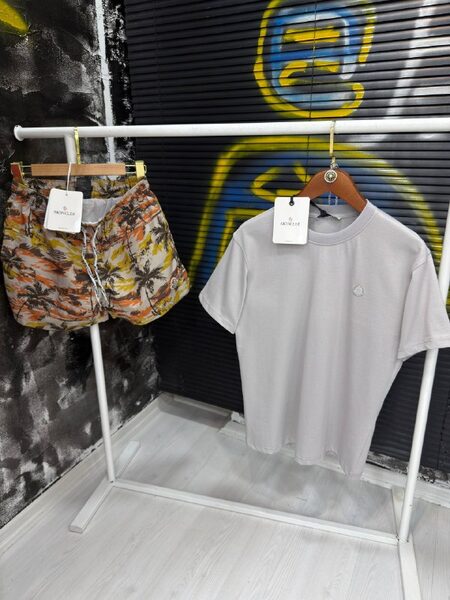 Apparel — TGQEUGeTIjpY view 8