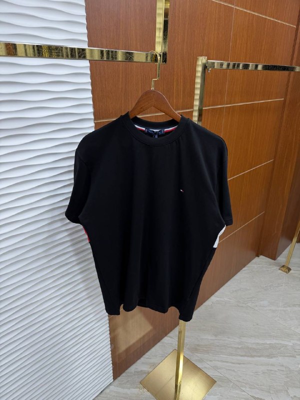 Apparel — TGQJfKHp5U0w