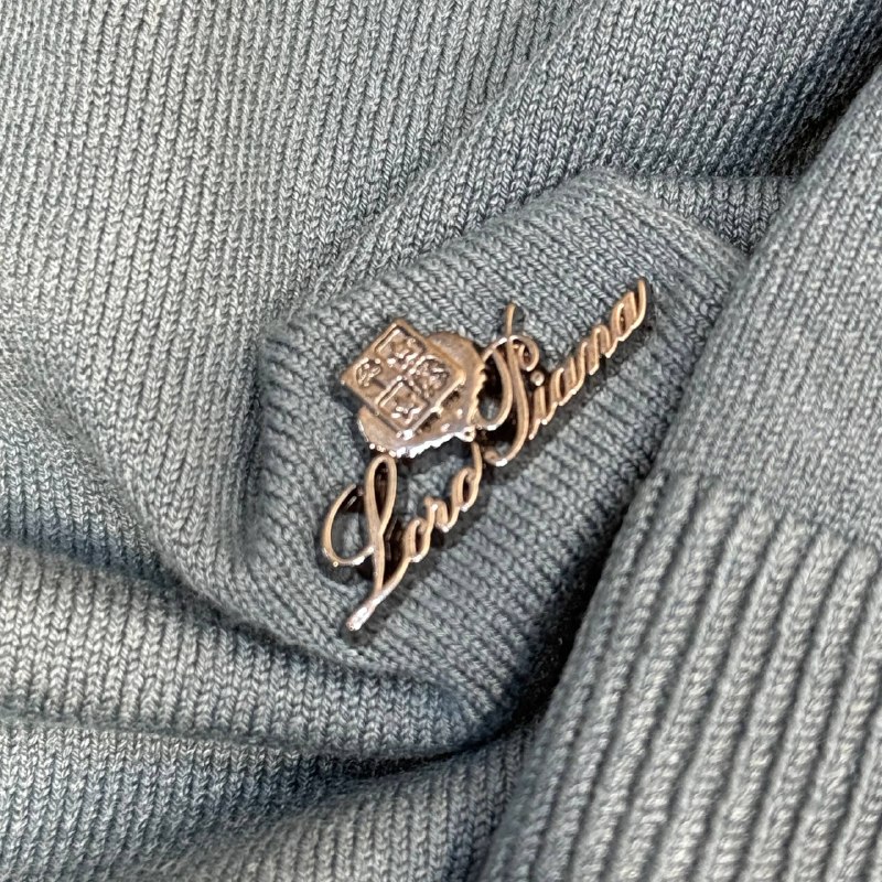 Apparel — TGQJfpHarnN5 view