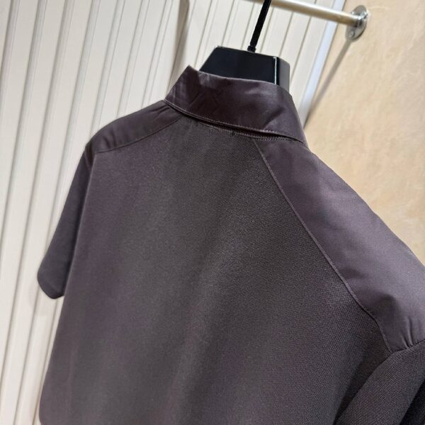 Apparel — TGQMT2B2iGyw view 5