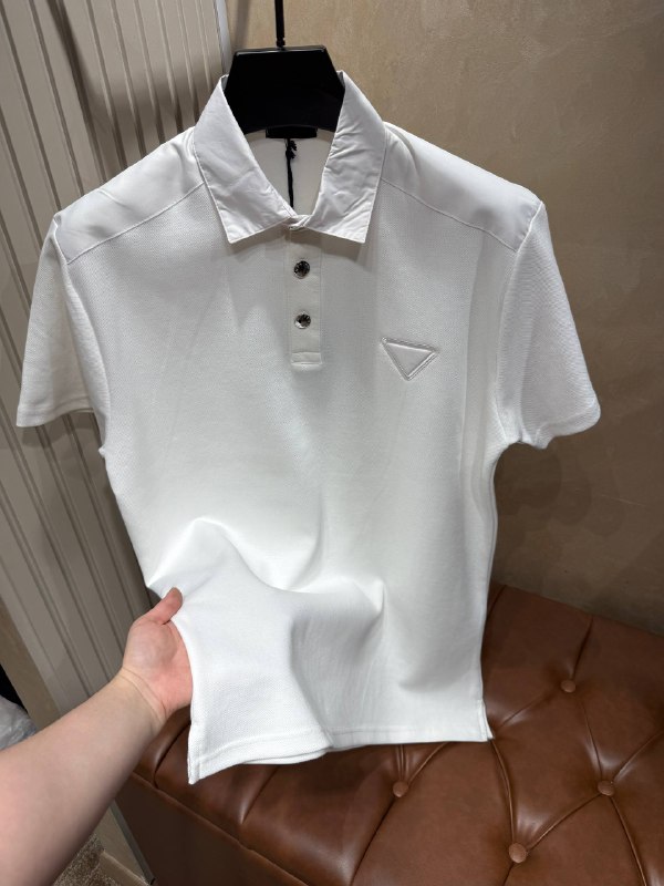 Apparel — TGQMT2B2iGyw view