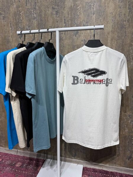 Apparel — TGQQtLGzwSQe view 2