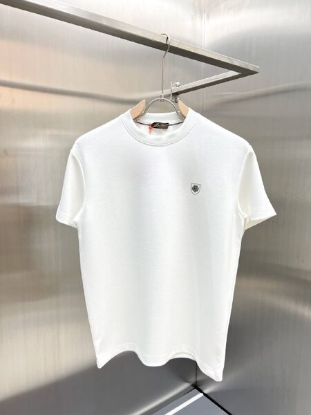 Apparel — TGQbrsjd0Hu_