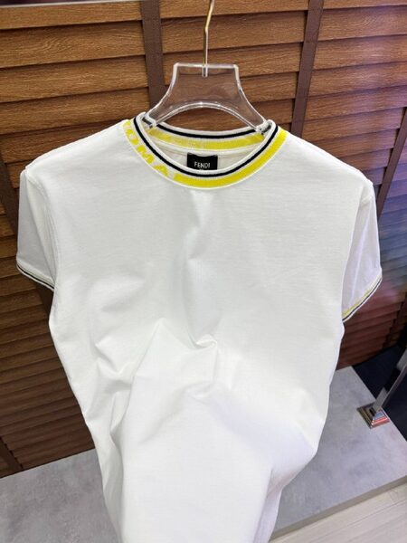 Apparel — TGQc4hE4_mr0