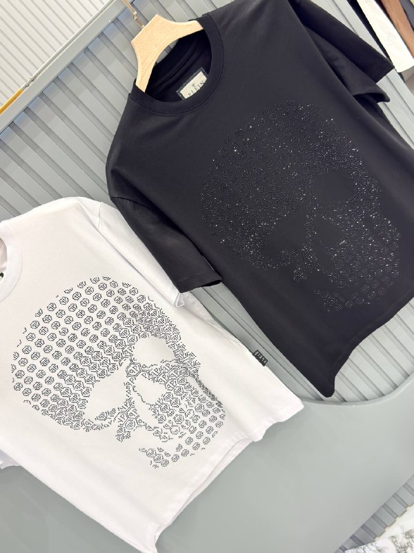 Apparel — TGQfvWQipv2X view