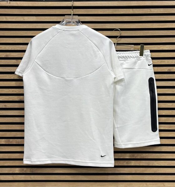 Apparel — TGQgBMO8xKJ9 view 2