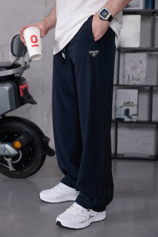 Apparel — TGQi7K1hgRO4