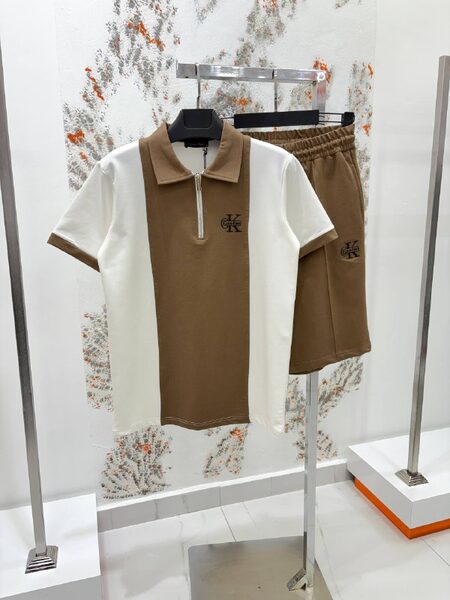 Apparel — TGQqRl0MkPXw