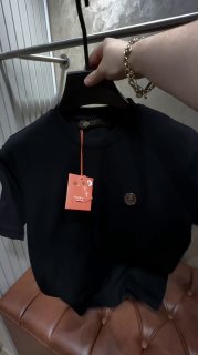 Apparel — TGQrncedvAfI