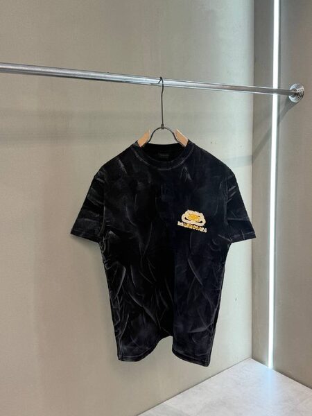 Apparel — TGR73gICnQdU